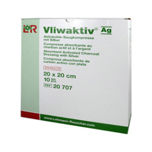 Vliwaktiv AG Aktivkohle Saugkompresse mit Silber 20x20 cm